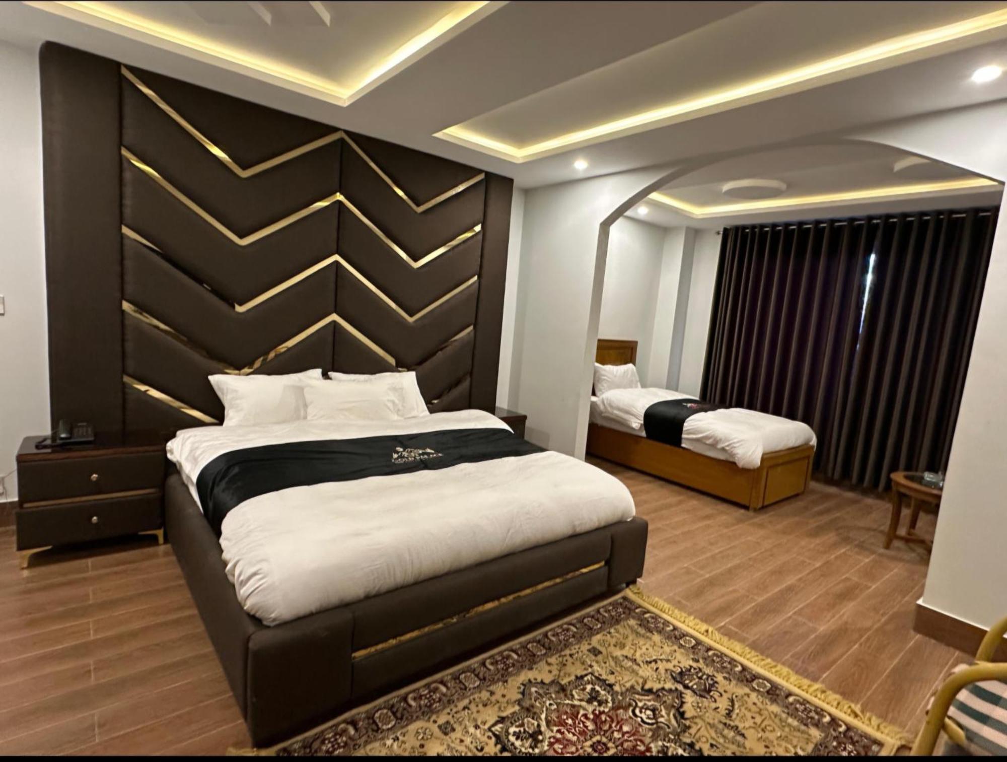 Gold Palace Hotel & Food Lounge Karandukai Exterior foto